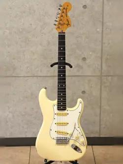 STRATOCASTER ST72-55 OWH/R