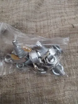 FENDER POTENTIOMETER