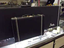 BLACK DELUXE HARDSHELL