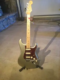 2016 FENDER ELITE STRATOCASTER, CHAMPAIGN FINISH, HSS PICKUPS