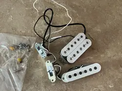 PICKUPS SET SWITCHES
