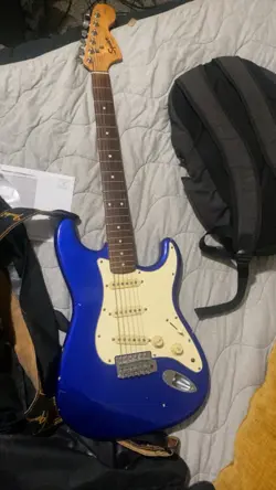 SQUIER CLASSIC STRATOCASTER 6-STRING ELECTRIC GUITAR