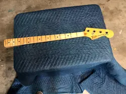 1978 FENDER PRECISION BASS MAPLE NECK 20 FRETS