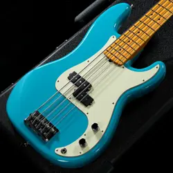 FENDER AMERICAN PROFESSIONAL II PRECISION BASS V MIAMI BLUE 2023