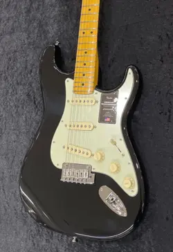 FENDER AMERICAN PROFESSIONAL II STRATOCASTER / BLACK