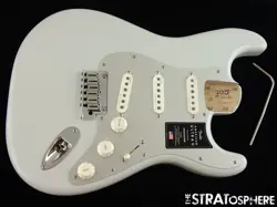 FENDER AMERICAN ULTRA II STRATOCASTER STRAT, LOADED BODY ALDER AVALANCHE