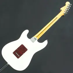 FENDER AMERICAN ULTRA STRATOCASTER HSS ARCTIC PEARL/MAPLE - USED