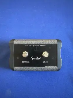 FENDER MS2 MUSTANG AMP 2-BUTTON FOOTSWITCH 1/4