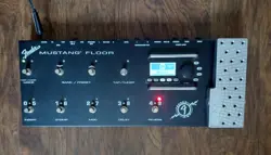 FENDER MUSTANG FLOOR MULTI-EFFECTS GUITAR PEDAL