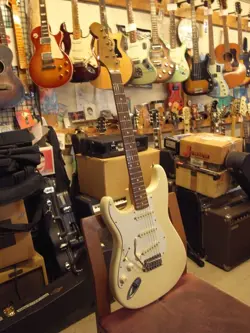 STRATOCASTER LEFTY OLYMPIC