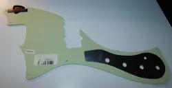 BASS PICKGUARD MINT