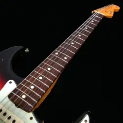 61 STRATOCASTER RELIC