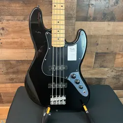 FENDER STANDARD JAZZ BASS, BLACK, MAPLE FINGERBOARD, FREE SHIP, 637