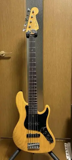 FENDER MIJ DELUXE JAZZ BASS V