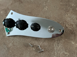 FENDER CLASSIC 60S JAZZ BASS LOADED CONTROL PLATE POTS