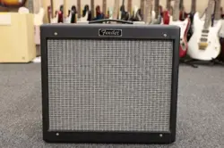 GUITAR AMPLIFIER WITHOUT