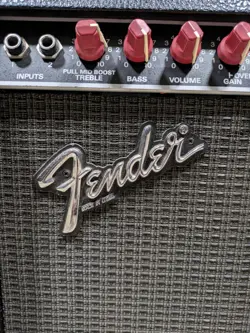 FENDER CHAMP 12 RED KNOB GUITAR AMPLIFIER W/ FOOTSWITCH VINTAGE