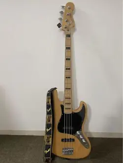 SQUIER BY FENDER ELECTRIC BASS JAZZ USED