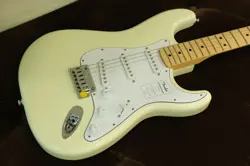 FENDER STANDARD STRATOCASTER MAPLE FINGERBOARD OLYMPIC WHITE