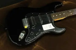FENDER STANDARD STRATOCASTER HSS LAUREL FINGERBOARD BLACK