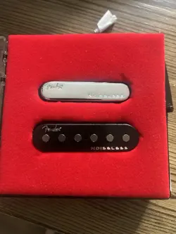 FENDER ULTRA NOISELESS VINTAGE TELECASTER PICKUP SET ( MINT)