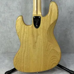 FENDER MIJ TRADITIONAL 70S JAZZ BASS