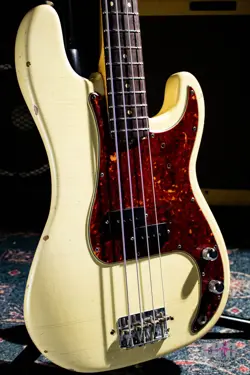 FENDER PRECISION BASS 1964