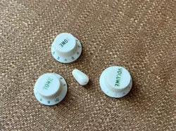 1973 1974 1975 FENDER STRATOCASTER KNOBS SET WHITE GUITAR