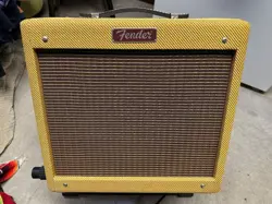 FENDER PRO JUNIOR IV 15W GUITAR AMPLIFIER - BROWN/ORANGE
