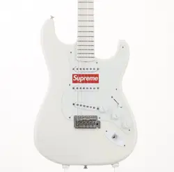 STRATOCASTER WHITE 2017