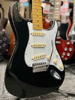 FENDER JIMI HENDRIX STRATOCASTER 'MOD.' -BLACK- 2016 USED ELECTRIC GUITAR