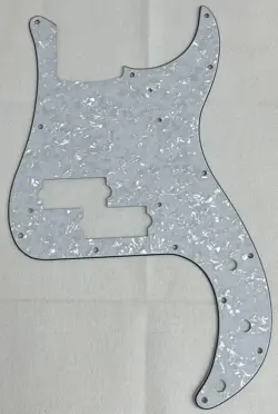 WHITE PEARL 4-PLY FOR FIT FENDER '62 PRECISION P BASS STYLE GUITAR PICKGUARD