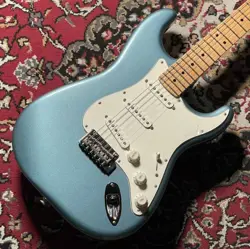 STRATOCASTER USED 3.75KG