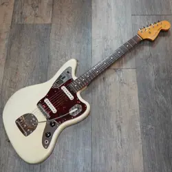 FENDER AMERICAN VINTAGE 62 JAGUAR (2000S) (250316)