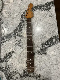 GUITAR NECK LEAD