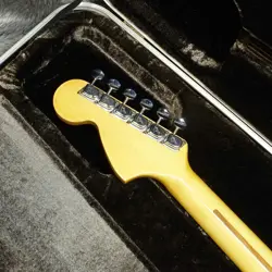 STRATOCASTER NATURAL 1981