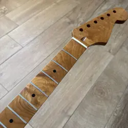 ROASTED MAPLE ELECTRIC GUITAR NECK 22 FRETS NITRO SATIN FOR FENDER STRATOCASTER