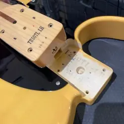 FENDER MADE IN JAPAN TRADITIONAL 50S TELECASTER LEFT-HANDED MAPLE FINGERBOARD SA