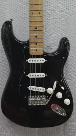 CUSTOM FENDER STRATOCASTER GILMOUR INSPIRED 