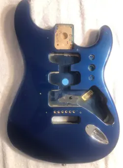     2006 FENDER STRATOCASTER BODY ELECTRON BLUE MEXICO NICE SHAPE / / /