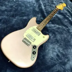 FENDER PLAYER MUSTANG P90 BURGUNDY MIST ELECTRIC GUITAR SOFT CASE