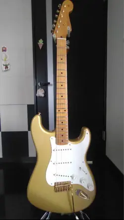 EDITION STRATOCASTER ELECTRIC
