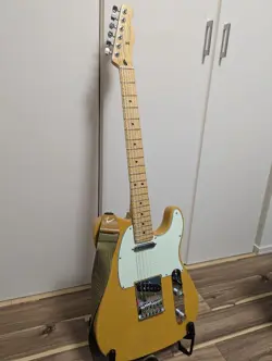 BUTTERSCOTCH BLONDE LOCKING