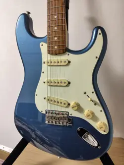 STRATOCASTER ST62 OLD