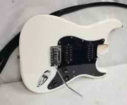 FENDER SQUIER STRAT BODY LOADED WITH PICKUPS - EXCELLENT