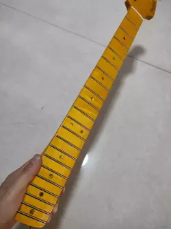 REPLACE YELLOW GLOSS