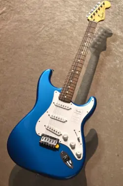 FENDER STANDARD STRATOCASTER LAUREL FINGERBOARD  AQUA MARINE METALLIC   ICF240