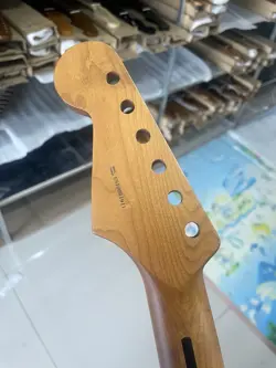 ROASTED MAPLE FENDER