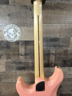 STRATOCASTER SALMON