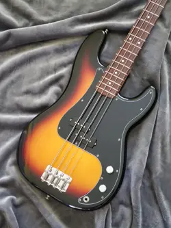 2006 FENDER STANDARD PRECISION BASS STANDARD SERIES - BROWN SUNBURST + GIG BAG